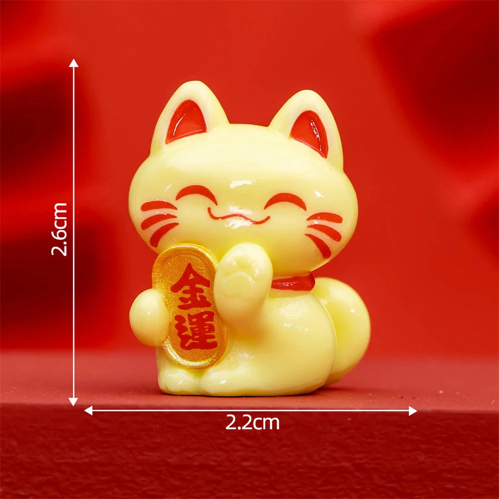1/2PCS Lucky Feng Shui Cat Maneki Neko Fortune Cat Figurine Collectible Fortune Decor Ornaments Lucky Cat Mini Figure Collection