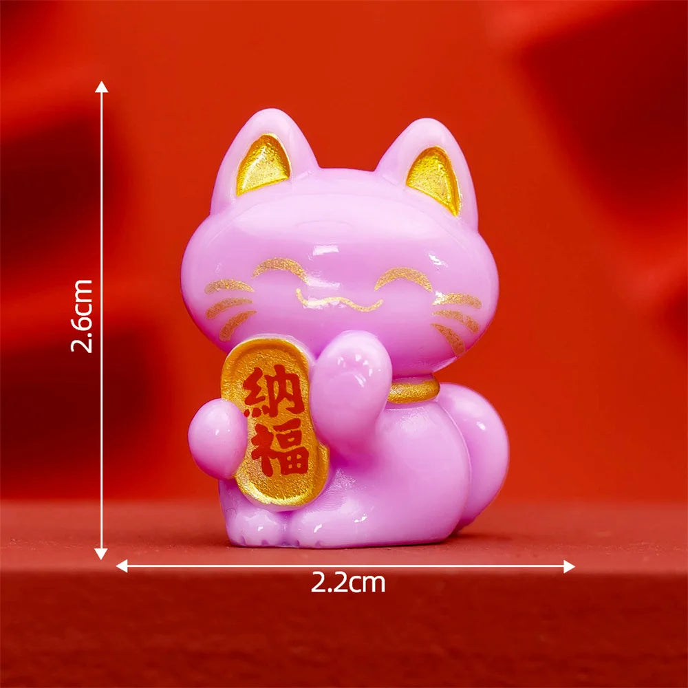 1/2PCS Lucky Feng Shui Cat Maneki Neko Fortune Cat Figurine Collectible Fortune Decor Ornaments Lucky Cat Mini Figure Collection