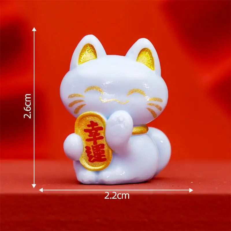 1/2PCS Lucky Feng Shui Cat Maneki Neko Fortune Cat Figurine Collectible Fortune Decor Ornaments Lucky Cat Mini Figure Collection