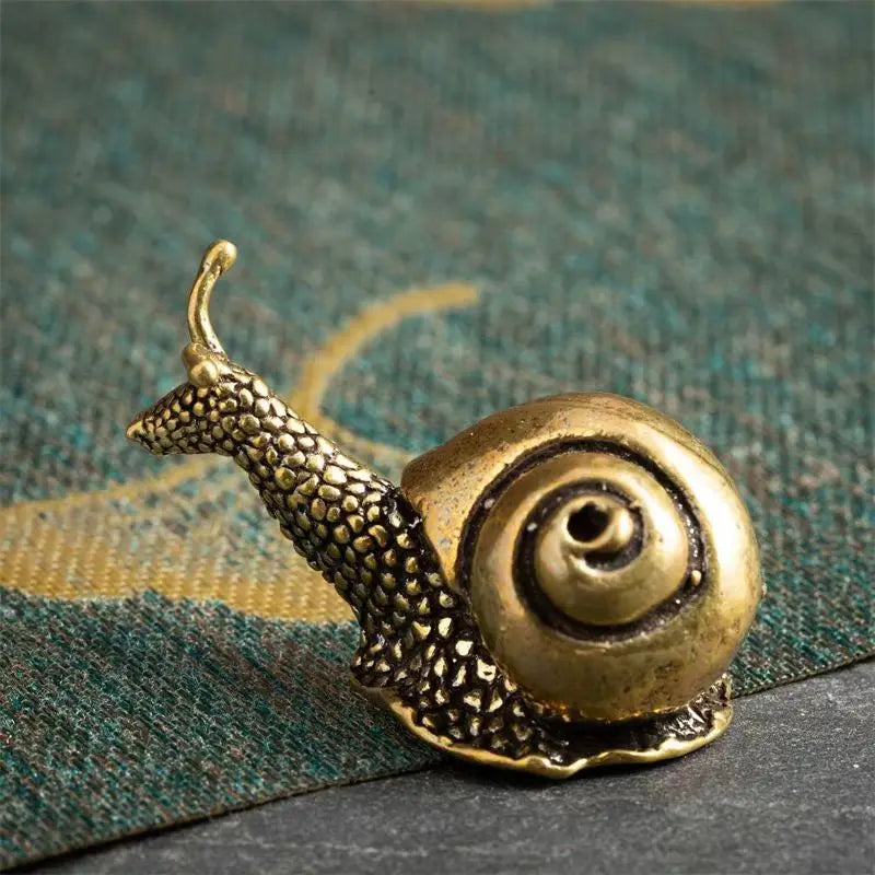 Solid Copper Snail Ornaments Brass Simulation Animal Figurines Tea Pet Miniatures Home Decorations Feng Shui Gift