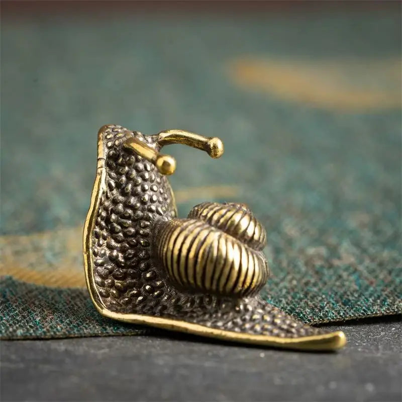 Solid Copper Snail Ornaments Brass Simulation Animal Figurines Tea Pet Miniatures Home Decorations Feng Shui Gift