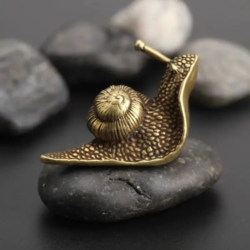Solid Copper Snail Ornaments Brass Simulation Animal Figurines Tea Pet Miniatures Home Decorations Feng Shui Gift