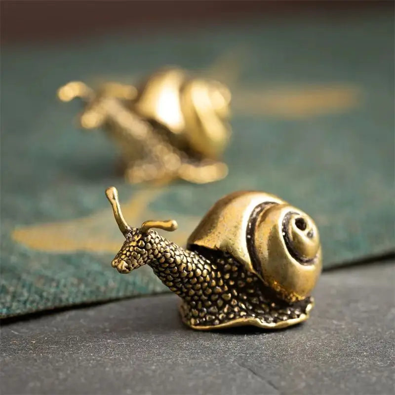 Solid Copper Snail Ornaments Brass Simulation Animal Figurines Tea Pet Miniatures Home Decorations Feng Shui Gift