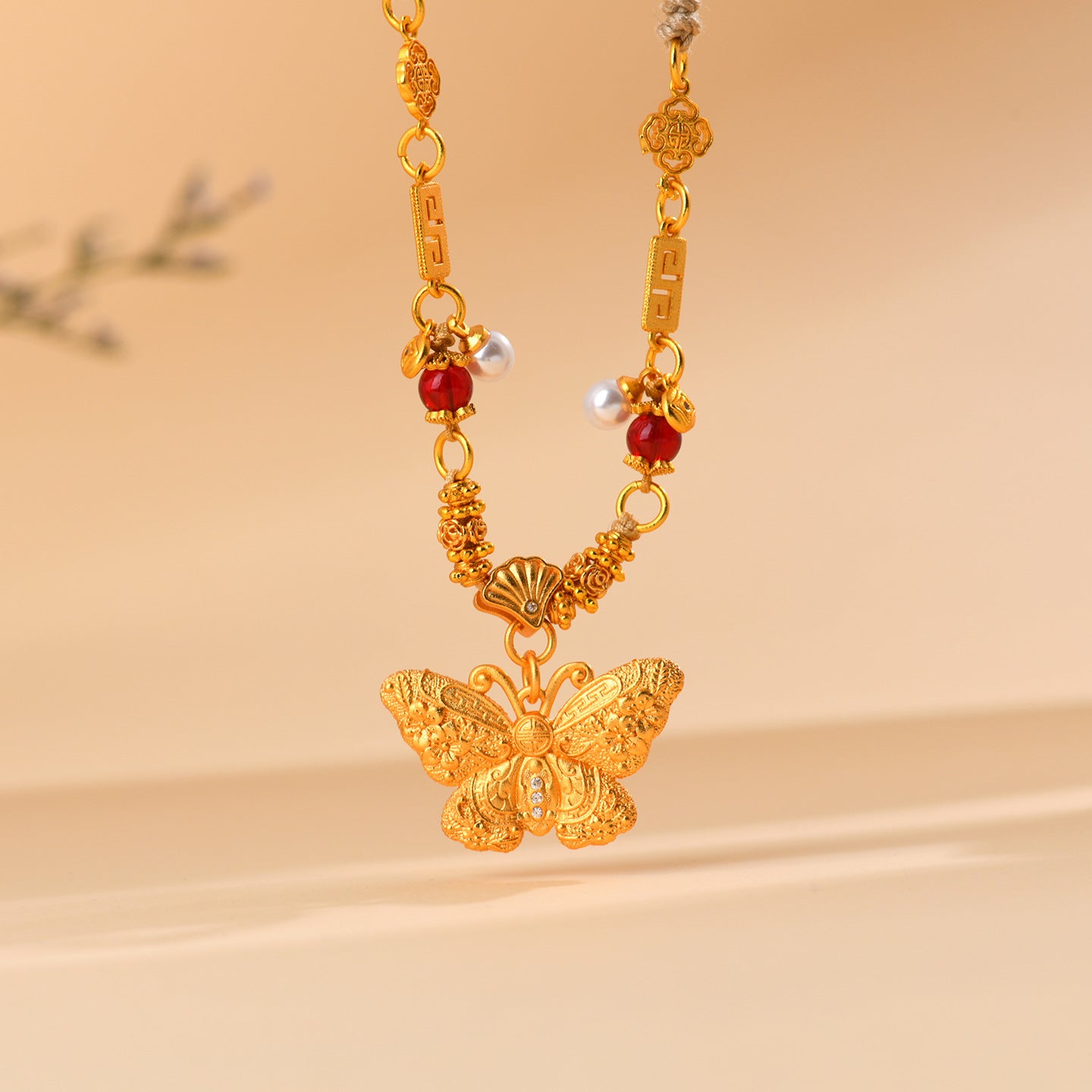 Golden Butterfly Pendant Necklace | Transformation Charm & Elegant Fashion Jewelry