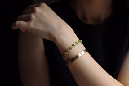 Retro Jade-Green Geometric Zircon Bracelet – Vintage Charm