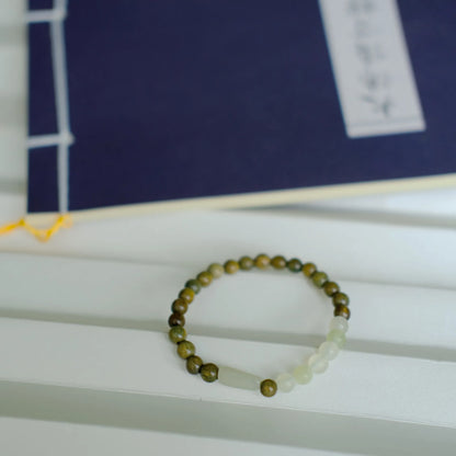 Small Leaf Red Sandalwood & Fatty Jade Unisex Bead Bracelet