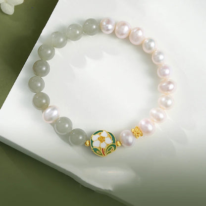 Freshwater Pearl & Hotan Jade Gradient Bracelet — Camellia
