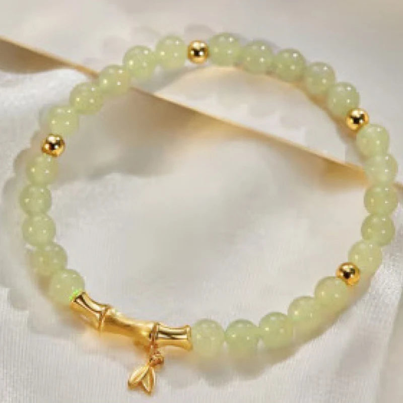 Green Crystal Leaf & Peanut Strand Bracelet, Vintage