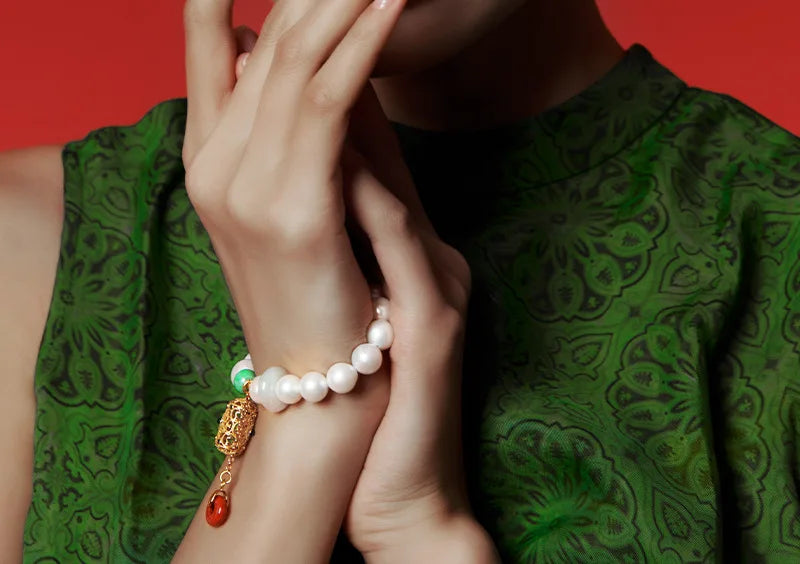 Hetian Jade & Freshwater Pearl Retractable Bracelet — Handmade Charm