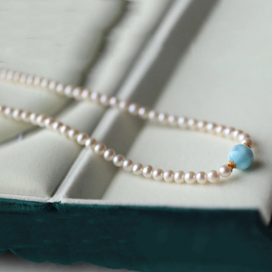 Elegant Freshwater Pearl & Sea-Pattern Stone Choker Necklace