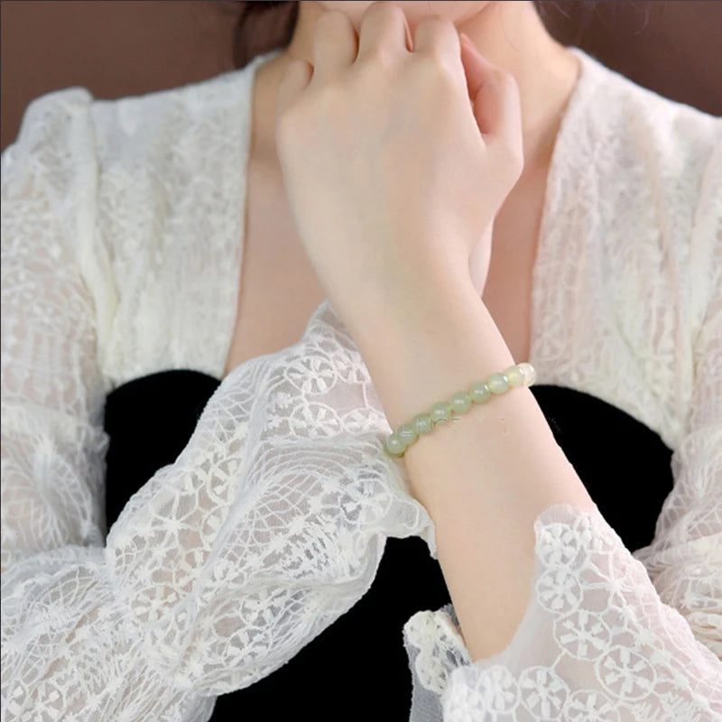 Hetian White Jade Gradient Bead Bracelet — Unisex Hand-Strung