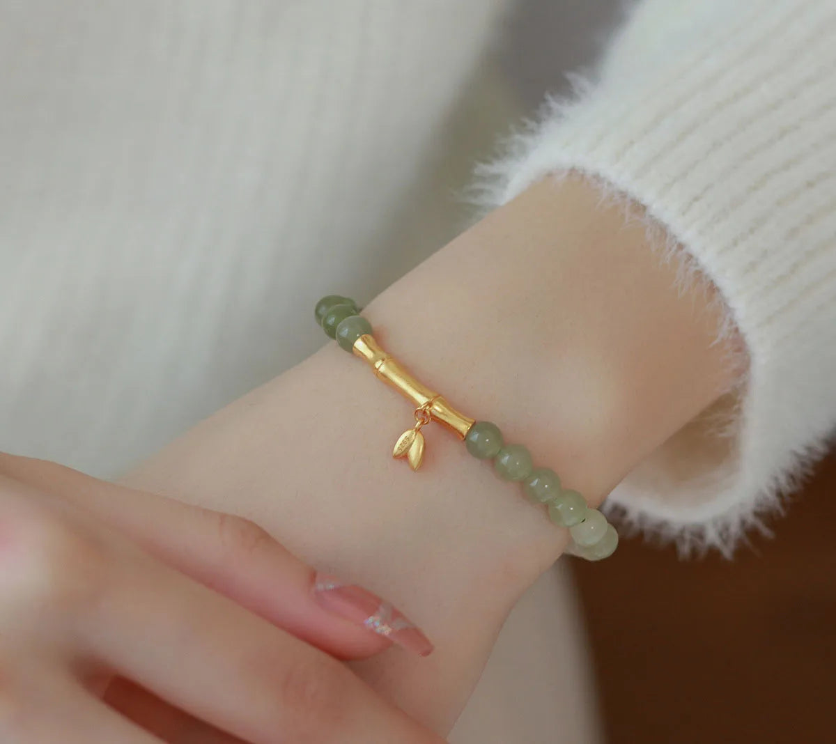 Green Crystal Leaf & Peanut Strand Bracelet, Vintage