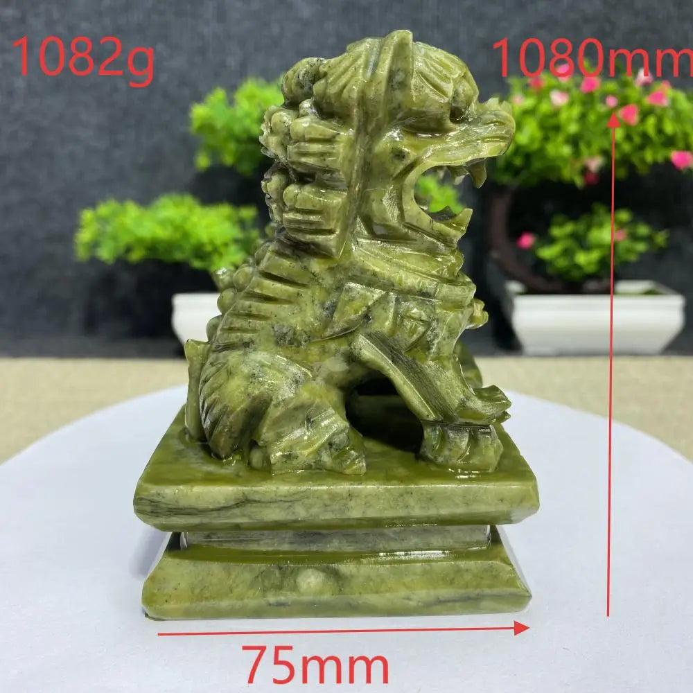 天然玉石守护狮一对摆件｜风水镇宅招财 平安护佑雕像
