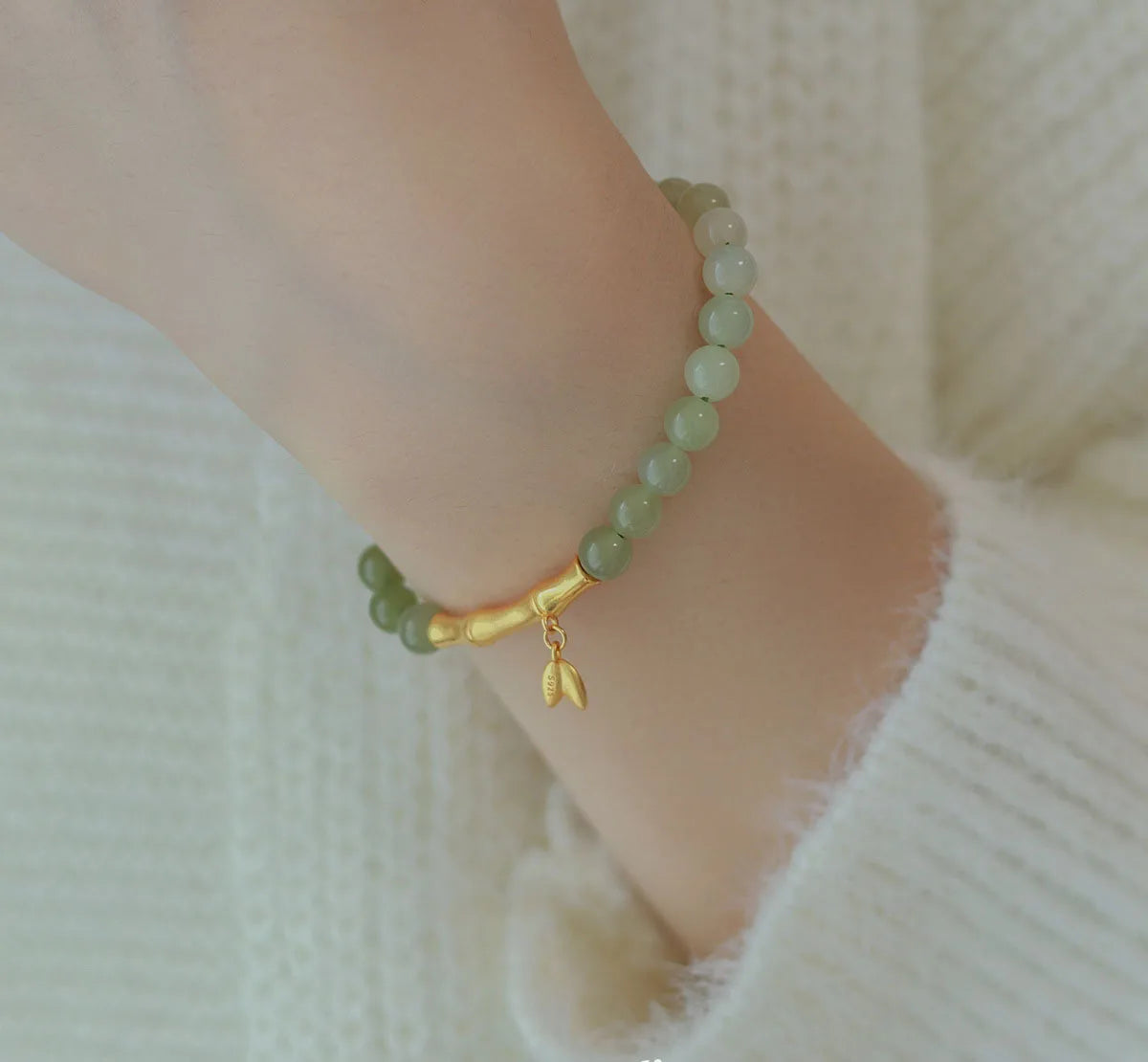 Green Crystal Leaf & Peanut Strand Bracelet, Vintage