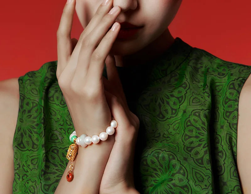 Hetian Jade & Freshwater Pearl Retractable Bracelet — Handmade Charm