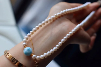 Elegant Freshwater Pearl & Sea-Pattern Stone Choker Necklace