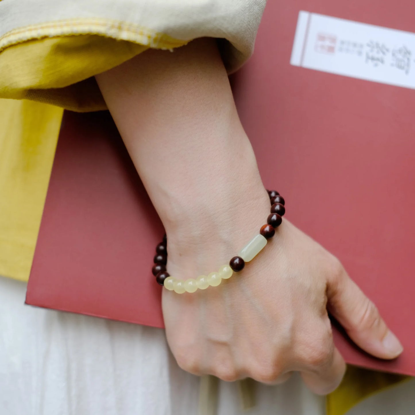 Small Leaf Red Sandalwood & Fatty Jade Unisex Bead Bracelet