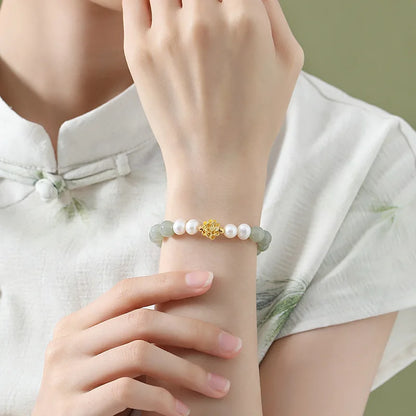 Hotan Jade & 999 Gold Pearl Bracelet｜Feng Shui Elegance