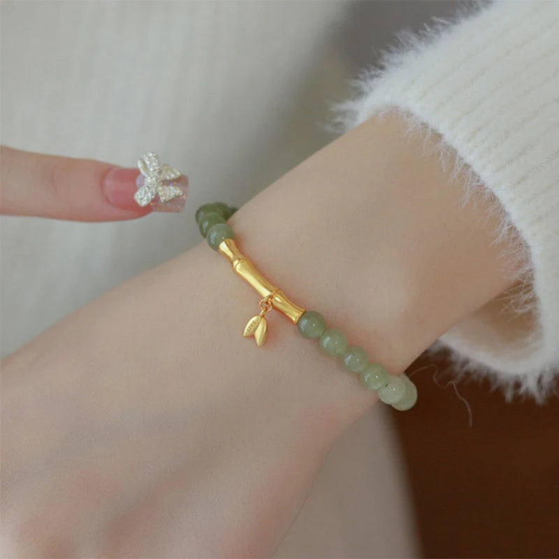 Green Crystal Leaf & Peanut Strand Bracelet, Vintage