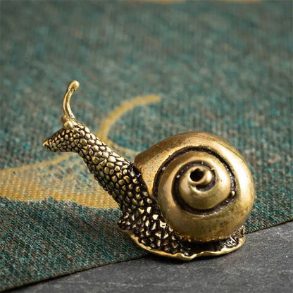 Solid Copper Snail Ornaments Brass Simulation Animal Figurines Tea Pet Miniatures Home Decorations Feng Shui Gift