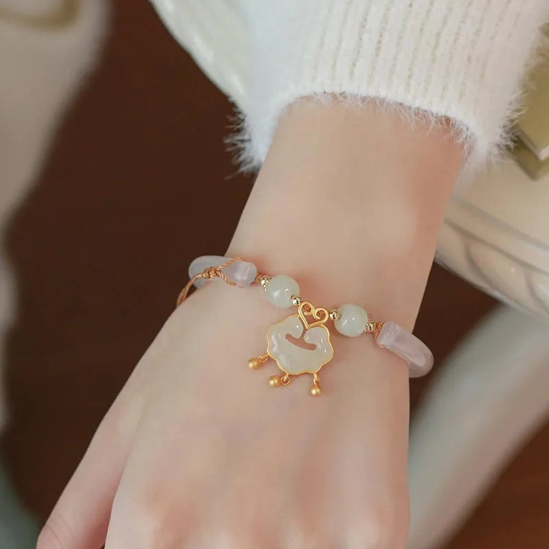Vintage Hetian-Style Jade Water-Drop Charm Bracelet
