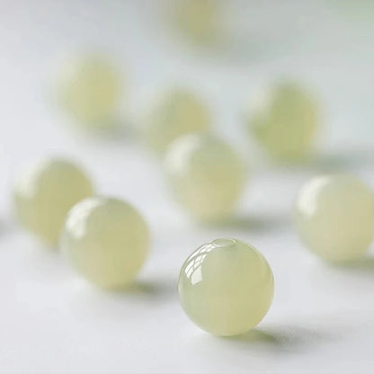 Hetian White Jade Gradient Bead Bracelet — Unisex Hand-Strung