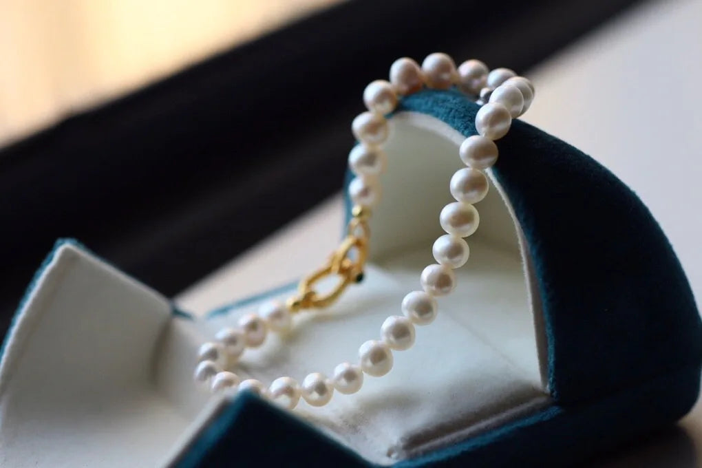 Freshwater Pearl 5-6mm Classic Beaded Bracelet — Grace & Luck