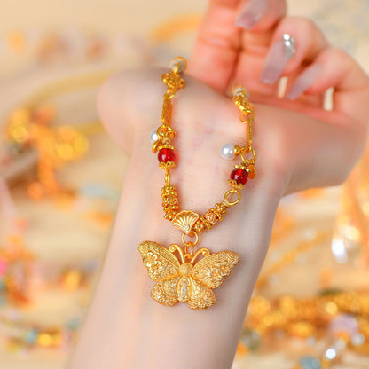 Golden Butterfly Pendant Necklace | Transformation Charm & Elegant Fashion Jewelry