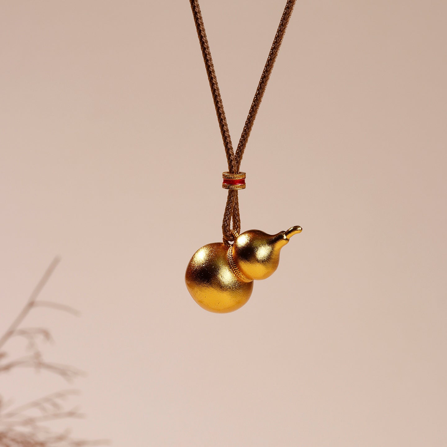 Golden Gourd Fortune Pendant Necklace | Chinese Style Ancient Craft Amulet for Wealth