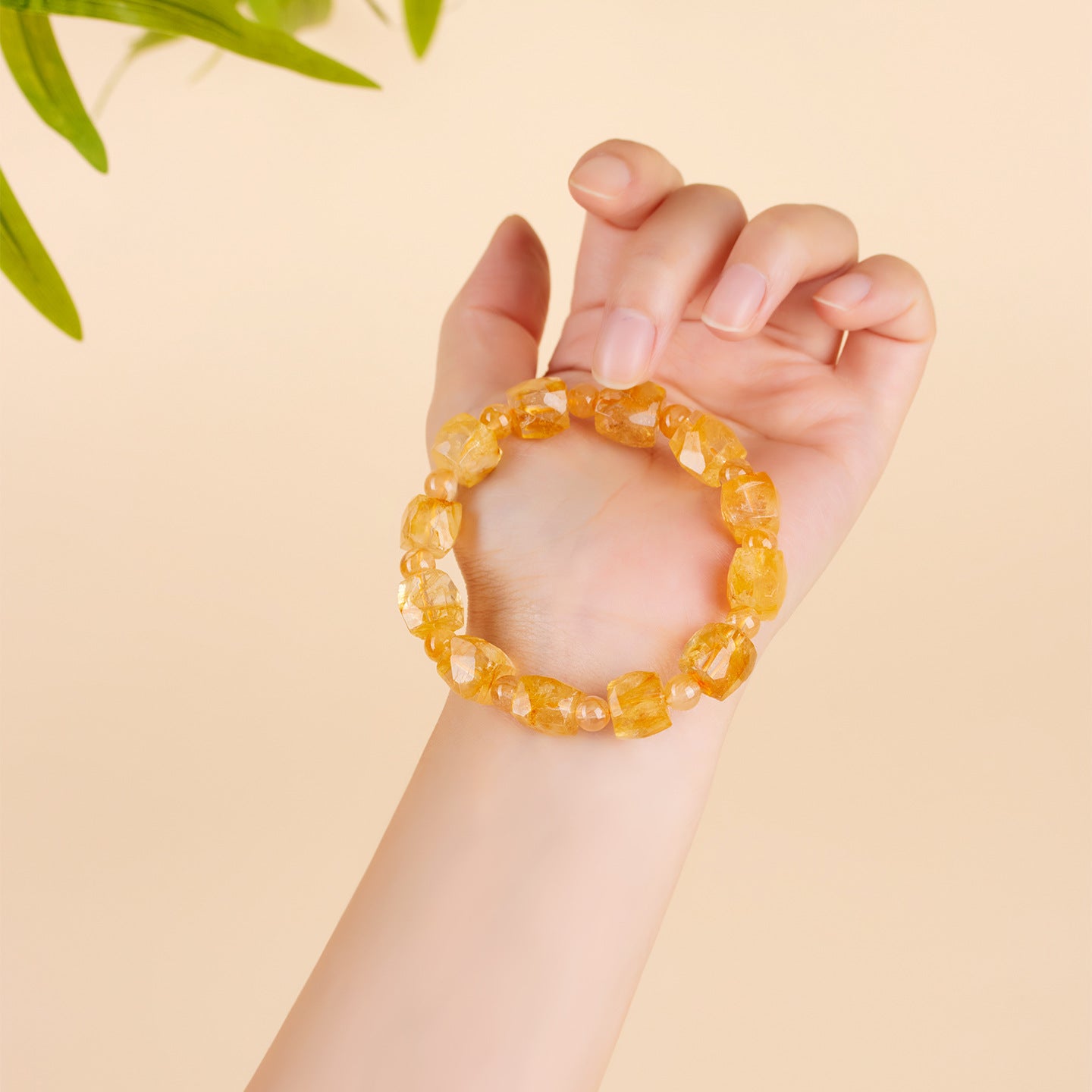 Natural Crystal Red Glue Flower Irregular Single Circle Bracelet - Energy Healing & Wealth Attraction